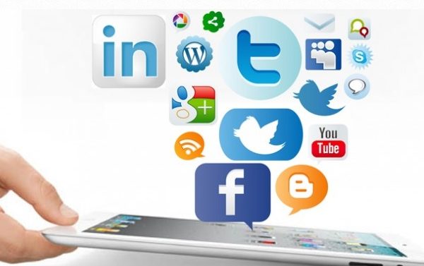 Conferencia sobre las redes sociales, crisis, y desastres