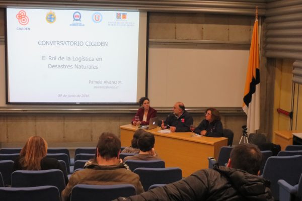 Pamela Álvarez en Café CIGIDEN: “En desastres, el 80% de los esfuerzos de ayuda tienen relación con actividades logísticas”
