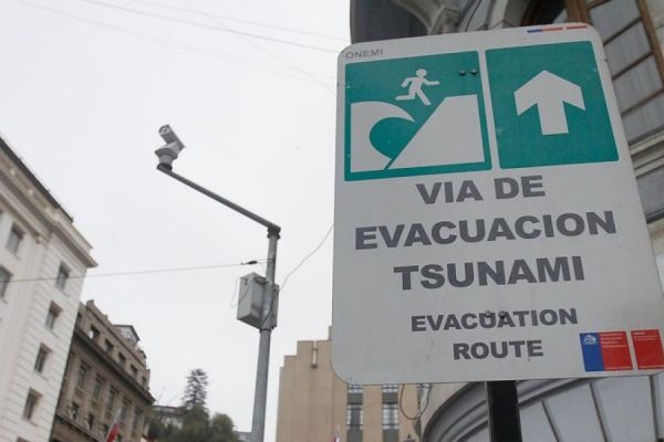 Científicos afirman que Chile requiere de sistemas de evacuación vertical para localidades costeras en riesgo