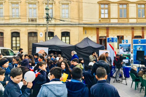 Conmemoración 1730: charlas en colegios, feria educativa y presentación científica en Plaza La Matriz en Valparaíso