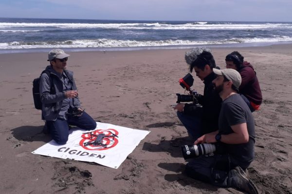 Serie documental de TV explora en la vida y trabajo científico de 10 investigadores en Chile