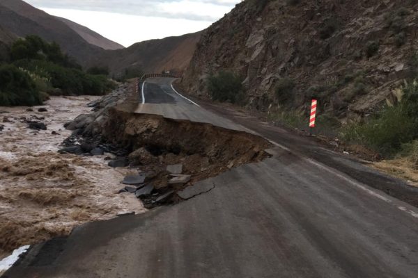 Lanzan plataforma computacional que permite cuantificar y mitigar daños por desastres en la infraestructura vial
