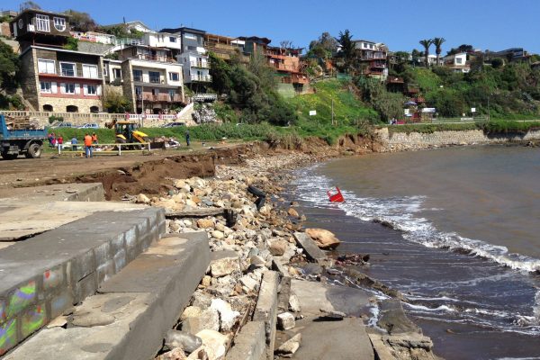 Estudio reafirma que en Chile existen bahías más sensibles a daños por los efectos de un tsunami