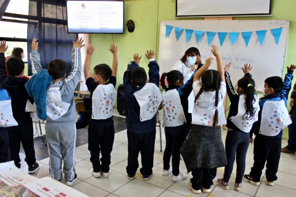 Feria de seguridad en Cartagena permite a la comunidad escolar conocer sobre las amenazas naturales más frecuentes en la costa