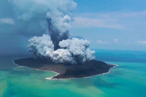 ¿Qué pasó en el volcán Hunga Tonga – Hunga Haa’pai ubicado en el Pacífico Oriental?