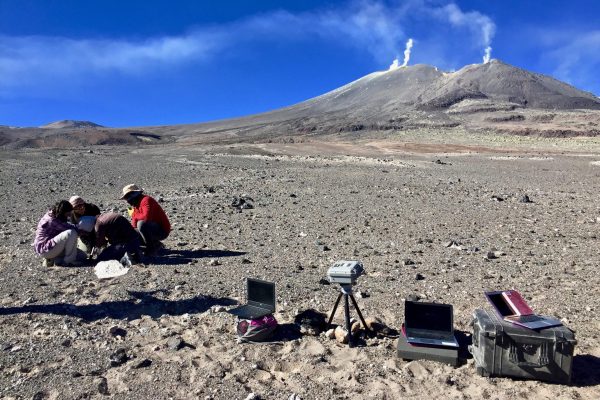 Nuevo Instituto Milenio de investigación abordará por primera vez el riesgo volcánico en todo Chile