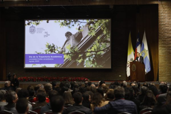 Investigadores CIGIDEN fueron reconocidos por su trayectoria académica en la UC