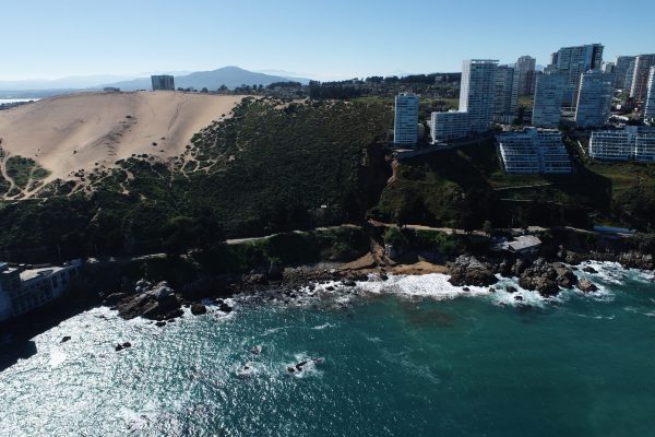 Edificio Kandinsky se convierte en caso emblemático de los impactos que causa la urbanización “extrema” en la costa