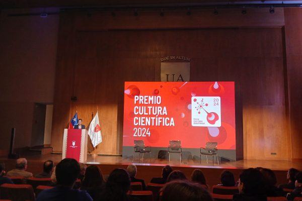 El libro Ciencia con Impacto fue nominado en la primera edición del Premio Cultura Científica 2024