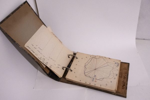 Lanzamiento del catálogo “Herencia Sísmica”: arte contemporáneo, patrimonio y memoria en torno a terremotos y tsunamis en Chile